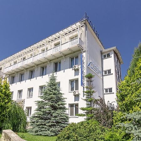 Mariot Medical Center Hotel Truskavets Ngoại thất bức ảnh
