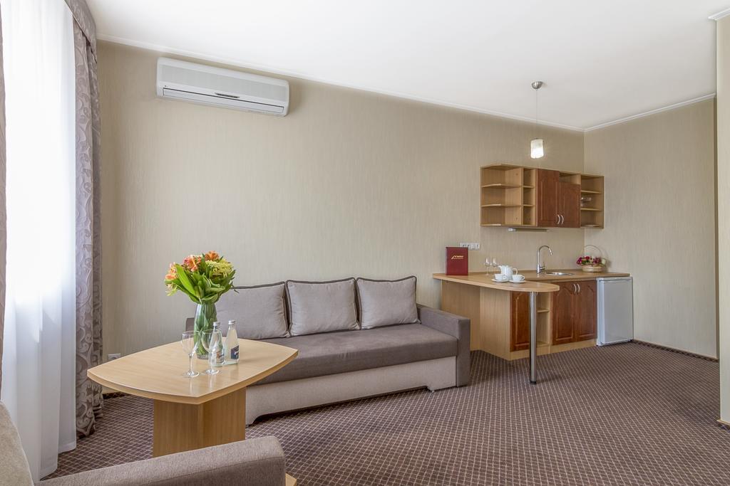 Mariot Medical Center Hotel Truskavets Ngoại thất bức ảnh