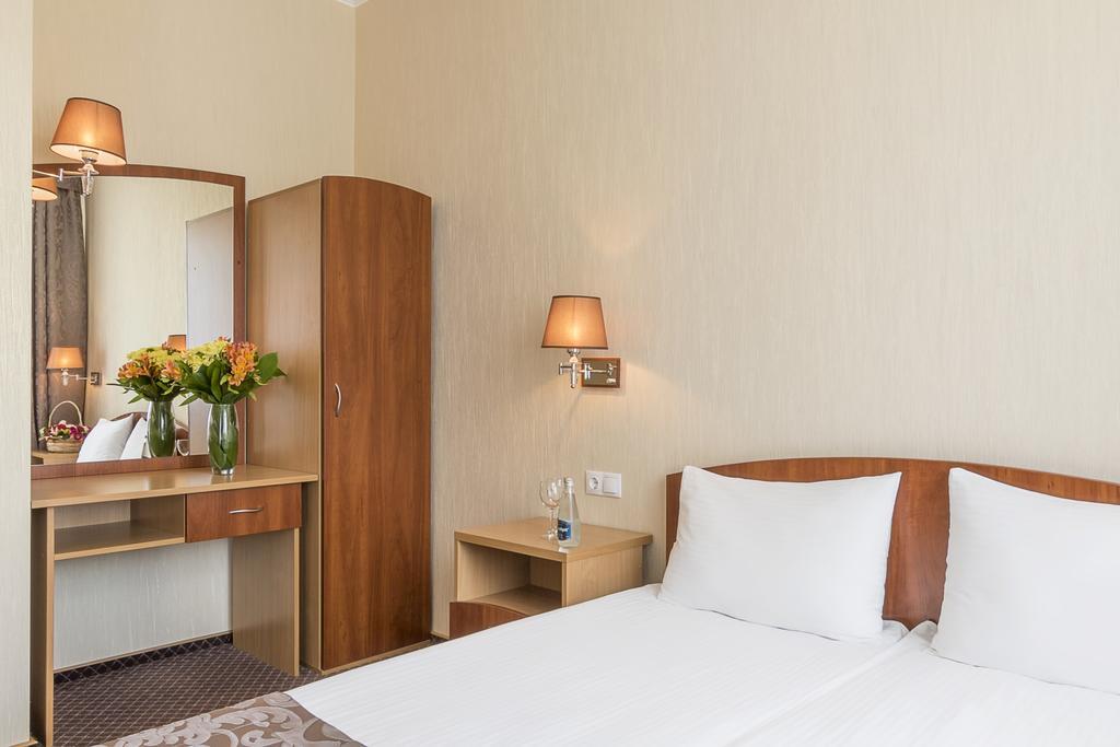 Mariot Medical Center Hotel Truskavets Ngoại thất bức ảnh