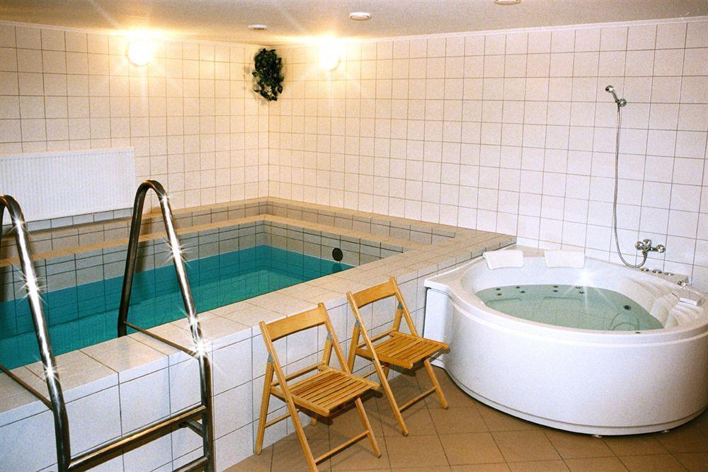 Mariot Medical Center Hotel Truskavets Ngoại thất bức ảnh