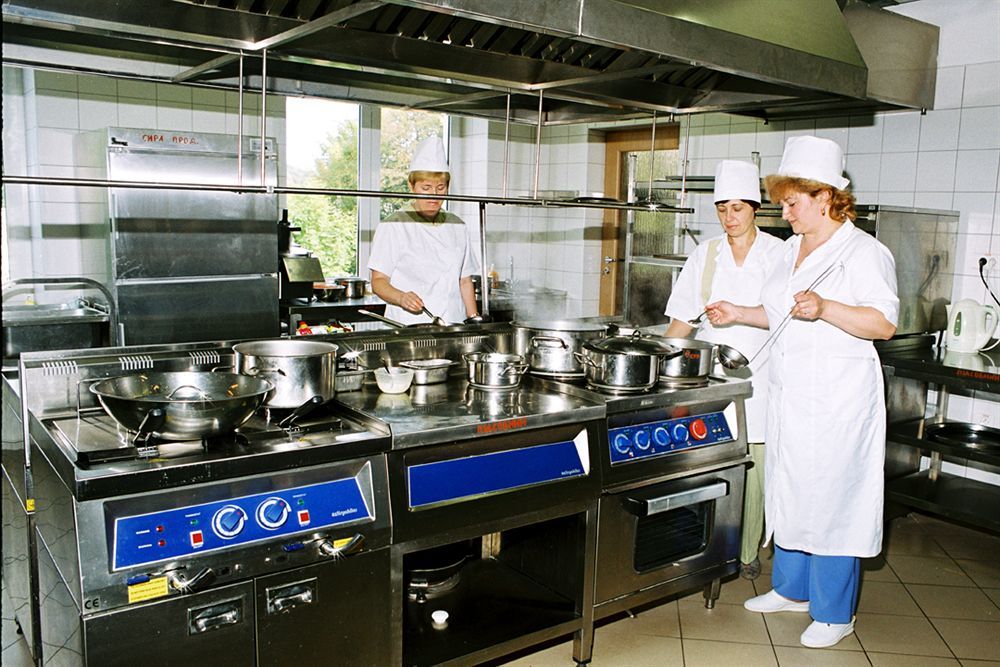 Mariot Medical Center Hotel Truskavets Ngoại thất bức ảnh