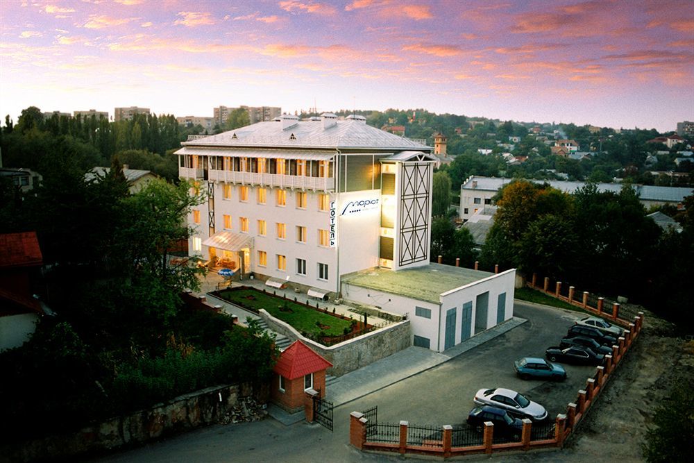 Mariot Medical Center Hotel Truskavets Ngoại thất bức ảnh