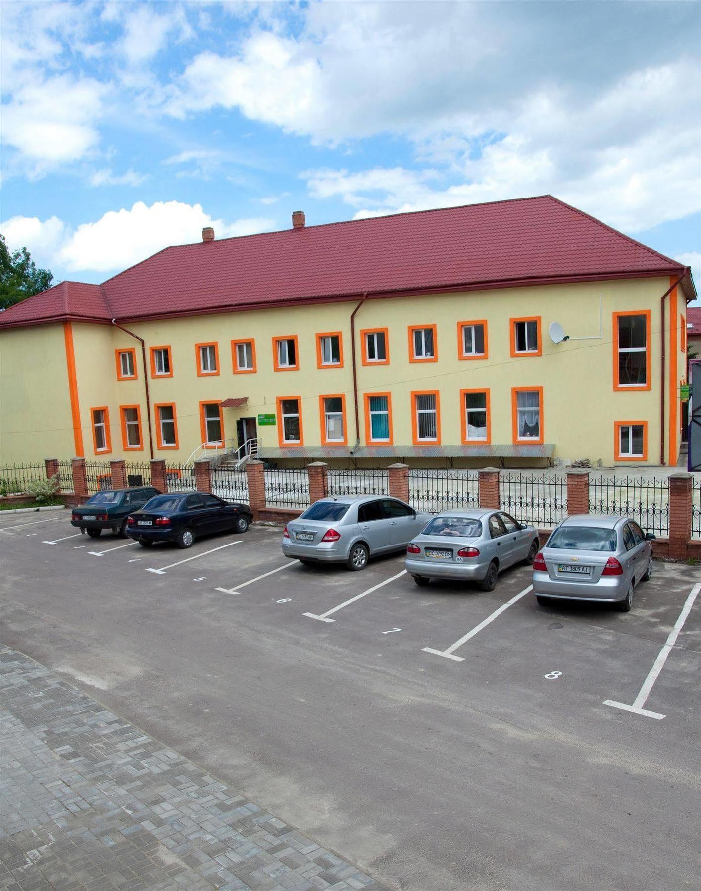 Mariot Medical Center Hotel Truskavets Ngoại thất bức ảnh